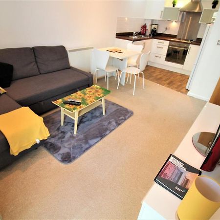 Racecourse Serviced Apartments Честер Екстер'єр фото