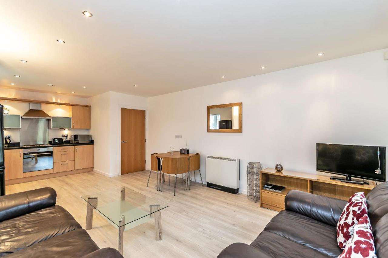 Racecourse Serviced Apartments Честер Екстер'єр фото