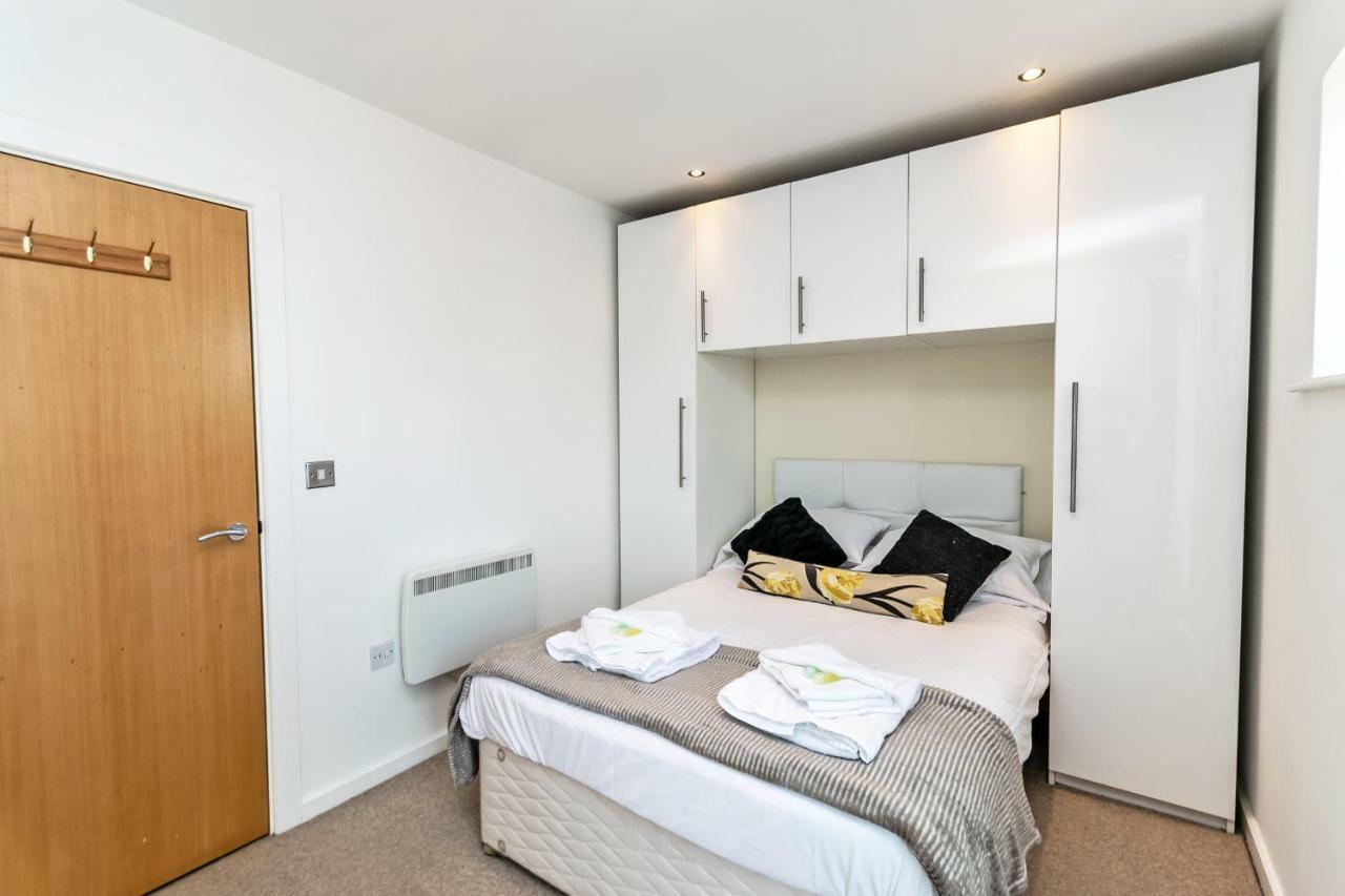Racecourse Serviced Apartments Честер Екстер'єр фото