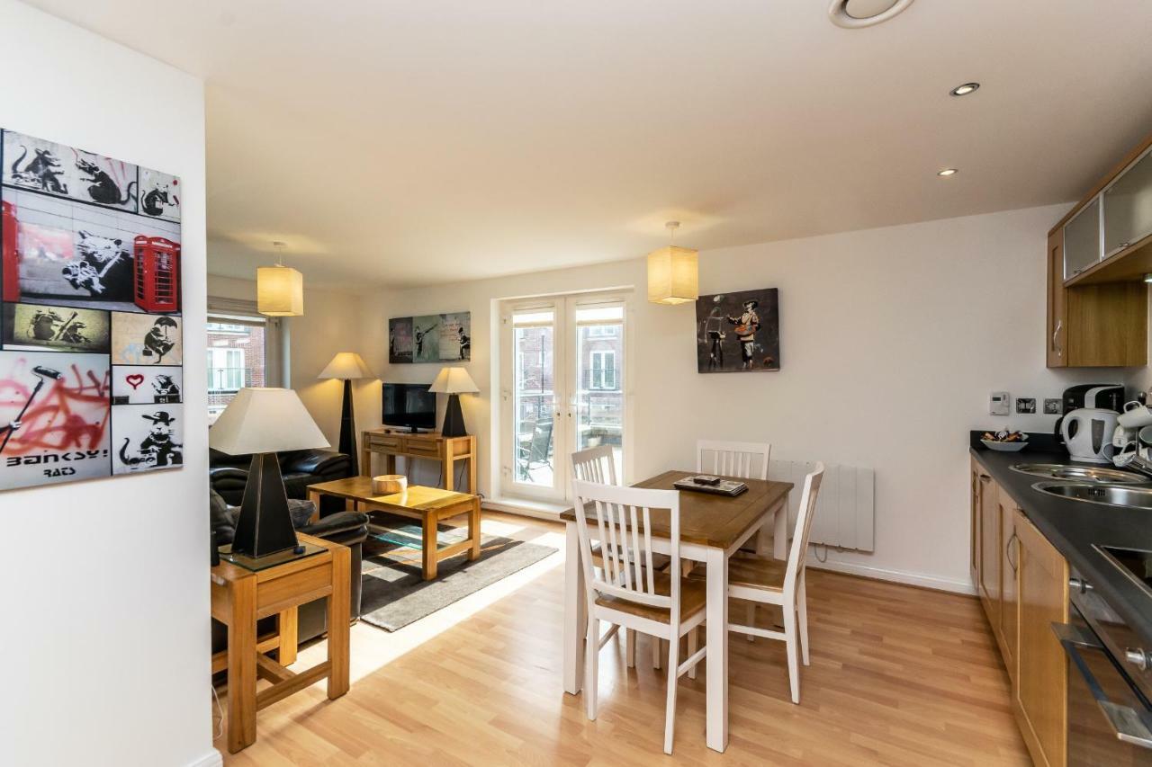 Racecourse Serviced Apartments Честер Екстер'єр фото