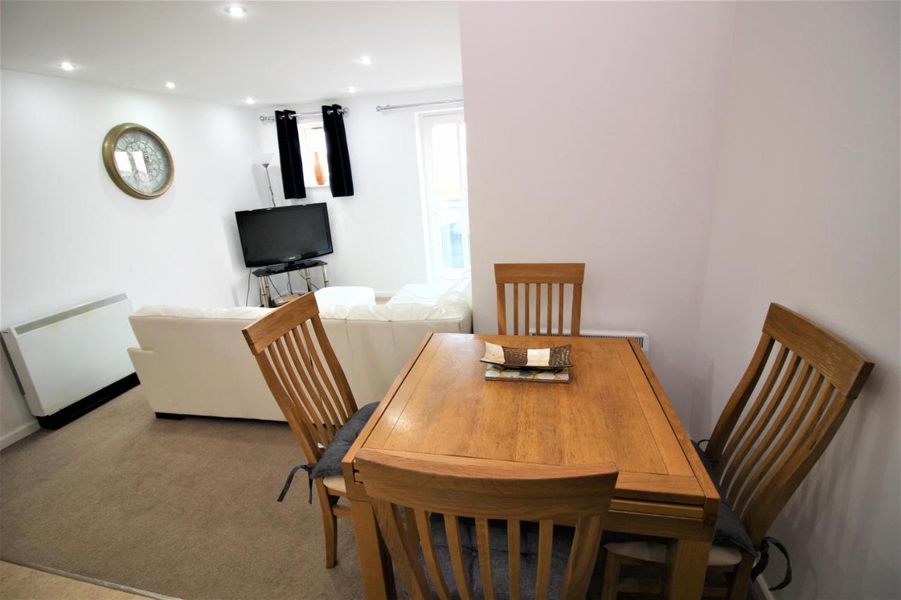 Racecourse Serviced Apartments Честер Екстер'єр фото